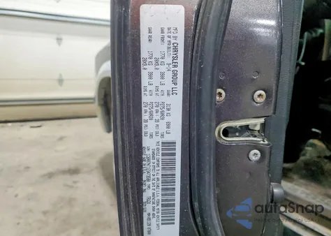 2017 Ram 1500 Laramie z USA, uszkodzony, nr VIN 1C6RR7NT7HS508255